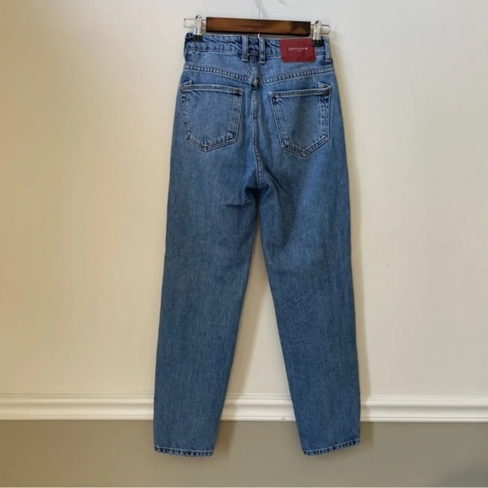 Zara Denim High Rise Mom Jeans
